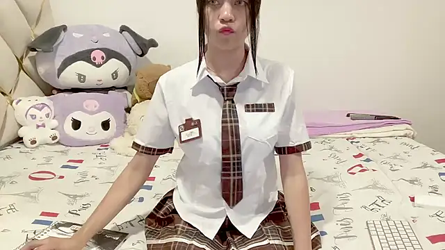 Snapshot of Oxxme__ chatting on November 2025 12:32:01 AM Oxxme online show from November 2025 12:32:01 AM