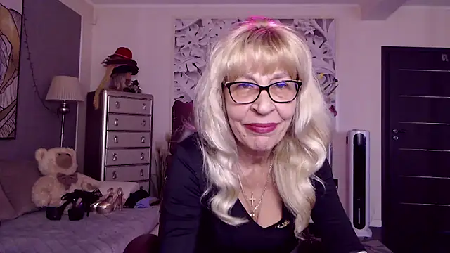 HornyMilf 555 online show from September 2025 01:03:01 PM