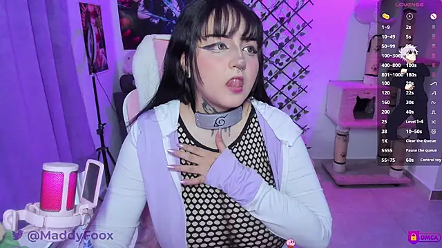 Snapshot of MaddyFooxx chatting on May 2026 11:13:01 PM MaddyFooxx online show from May 2026 11:13:01 PM