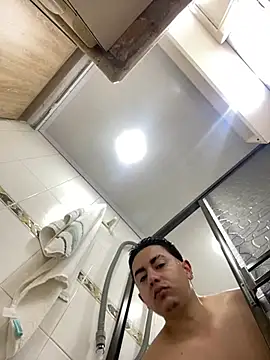 DanielGomez9 online show from March 2025 12:44:02 PM