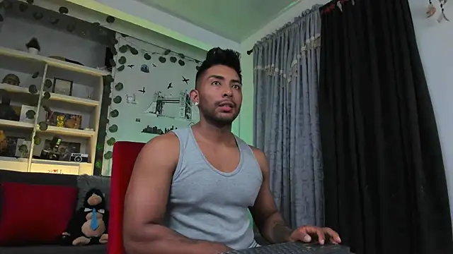 Couple muscle1 online show from October 2025 09:56:01 PM