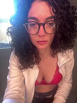Strawberry queen91 online show from April 2026 03:48:02 PM