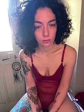 Strawberry queen91 online show from May 2026 02:01:01 PM