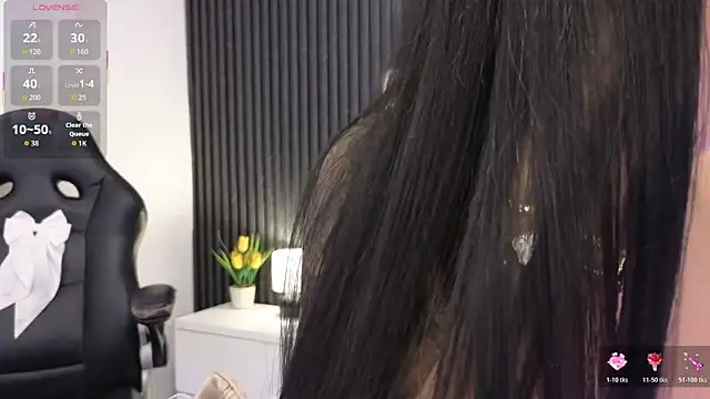 Madiee Rhea online show from April 2026 07:36:01 PM