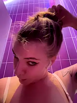 Holy Tereza online show from December 2024 06:17:01 PM