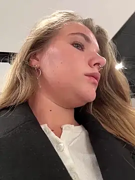 Holy Tereza online show from February 2025 06:21:01 PM