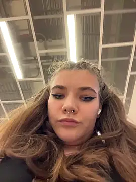 Snapshot of Holy_Tereza chatting on April 2026 05:30:01 PM Holy Tereza online show from April 2026 05:30:01 PM