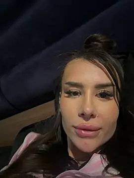 EvaZane online show from February 2025 09:04:02 PM