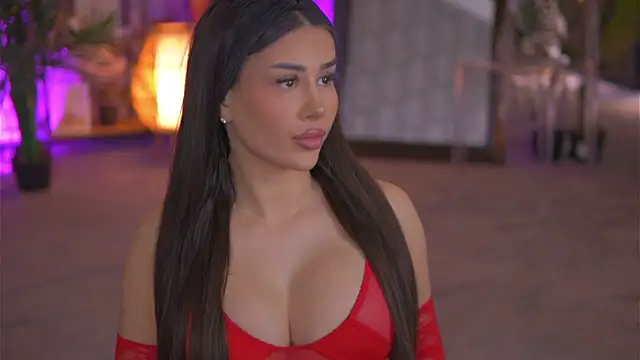 EvaZane online show from February 2025 11:54:01 AM