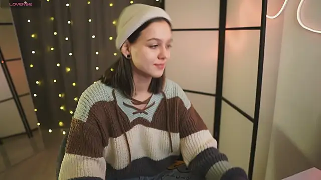 Addelin Moon online show from January 2025 03:58:01 PM