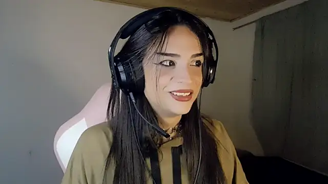 Dollbehavior  online show from January 2026 03:20:02 AM