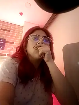 Rousse Collinss online show from November 2025 05:09:01 AM