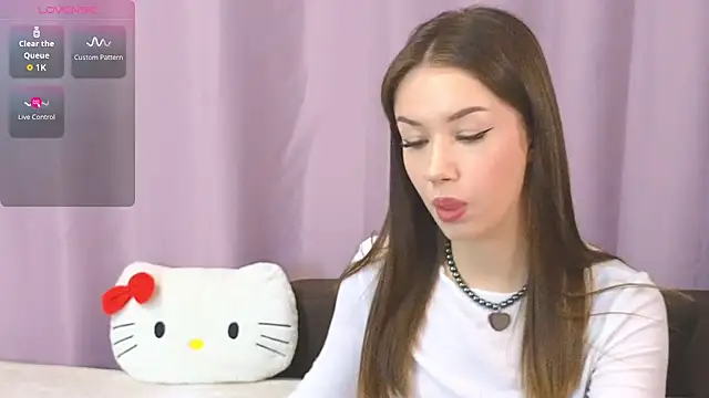 ellie kramer online show from August 2026 03:52:02 AM