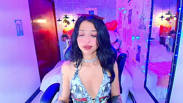 REDHOTTER  online show from February 2025 08:15:02 PM