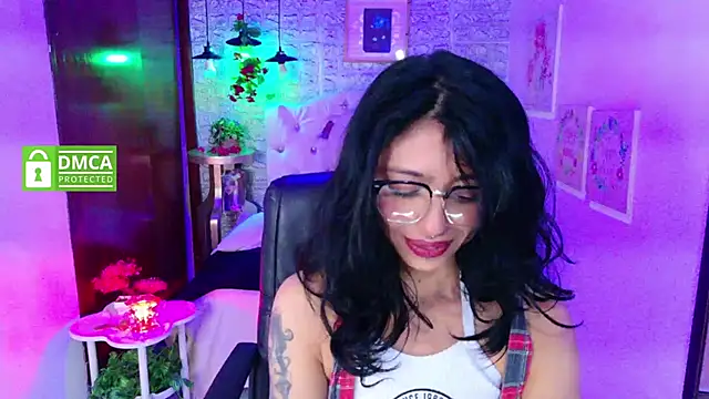 REDHOTTER  online show from September 2025 07:58:02 PM