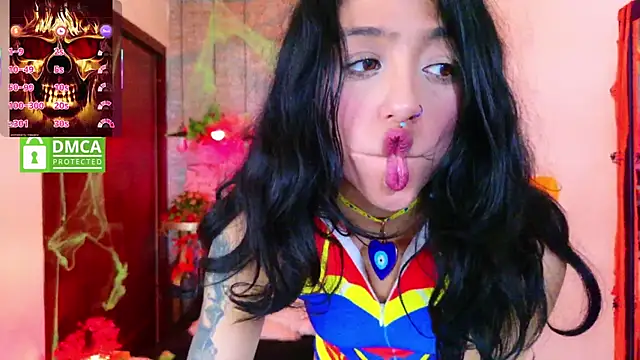 Snapshot of REDHOTTER_ chatting on October 2025 08:05:02 PM REDHOTTER online show from October 2025 08:05:02 PM