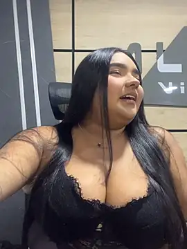 Snapshot of little_lissiee chatting on June 2026 11:09:01 PM little lissiee online show from June 2026 11:09:01 PM