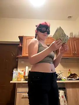 Snapshot of _xPani_x2 chatting on December 2025 01:05:02 PM xPani x2 online show from December 2025 01:05:02 PM