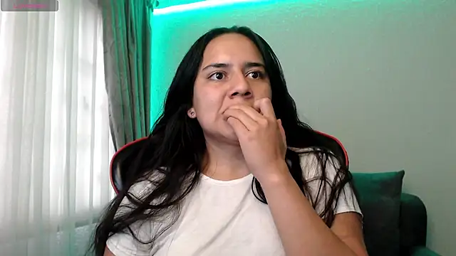 Lexyevans online show from February 2025 09:04:01 PM