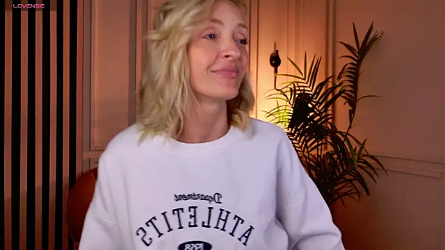 sexuallycorrecte online show from April 2026 06:47:02 AM