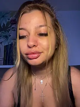 AllysonK online show from November 2025 03:23:02 PM