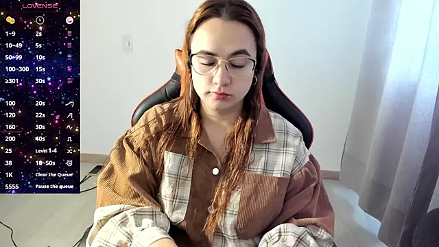 maryluna95 online show from October 2025 07:25:02 PM