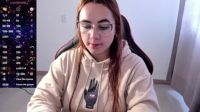 maryluna95 online show from October 2025 02:10:01 PM