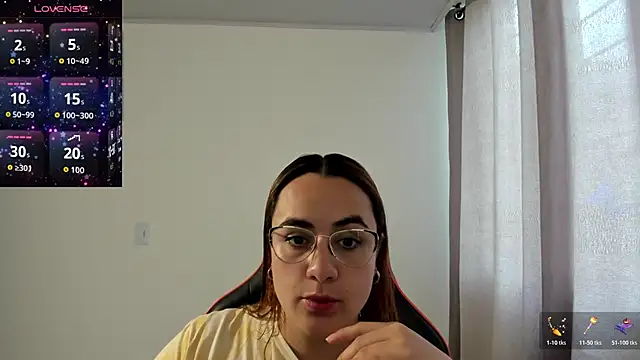 maryluna95 online show from December 2025 07:08:02 PM