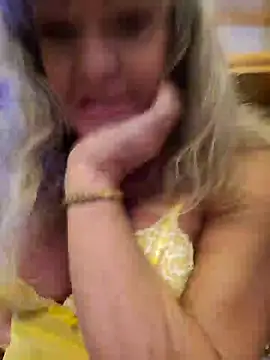 annika lately online show from October 2025 03:19:01 AM