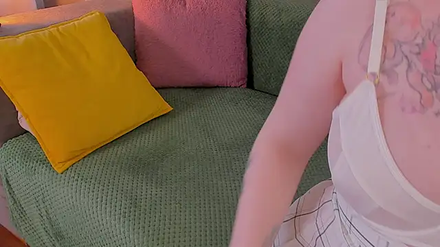 Tori the witch online show from September 2025 05:31:01 AM