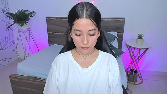 ivette bocelly online show from January 2025 10:24:01 PM