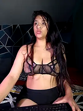 Susan-Rumie online show from December 2024 11:03:02 PM