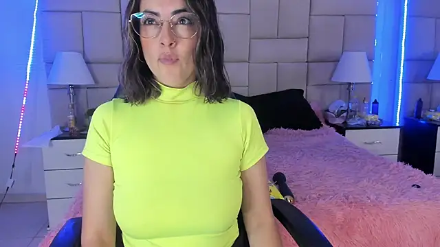 IsisLoveyes  online show from December 2024 08:57:02 PM