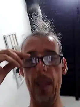 KarameloVzla online show from September 2025 07:12:01 AM