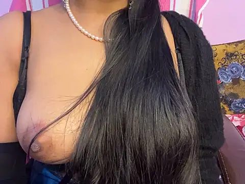 Snapshot of roshni-5 chatting on January 2025 01:47:01 AM roshni-5 online show from January 2025 01:47:01 AM