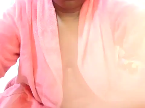 just lela online show from June 2026 09:20:01 PM