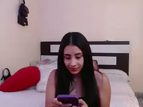 Snapshot of chika_hellar chatting on January 2025 10:37:01 PM chika hellar online show from January 2025 10:37:01 PM