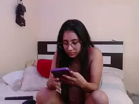 Snapshot of chika_hellar chatting on January 2025 01:44:01 AM chika hellar online show from January 2025 01:44:01 AM