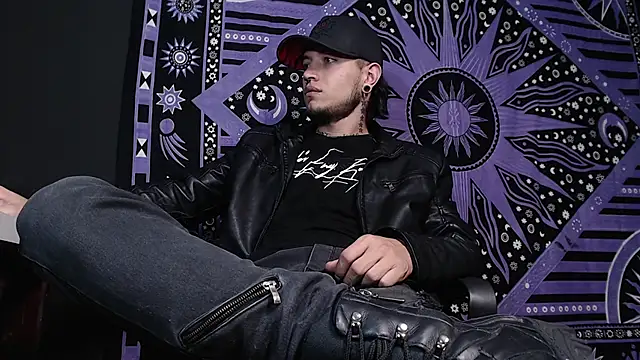 Dicaprioo  online show from January 2025 09:29:02 PM