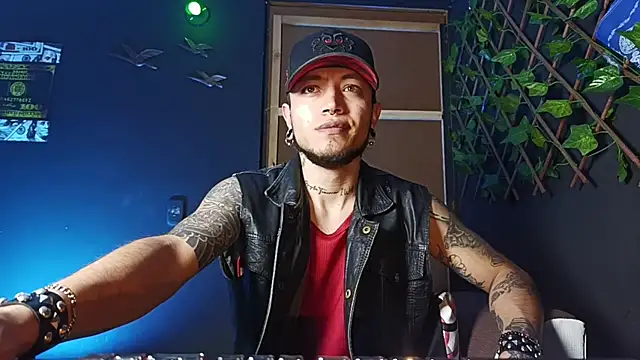 Dicaprioo  online show from November 2025 04:10:02 AM