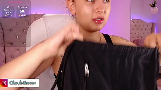 Charlotte Jones   online show from February 2025 11:09:02 AM