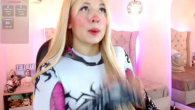 Charlotte Jones   online show from December 2025 10:57:01 AM