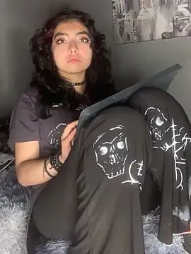  Gothiccbitch  online show from March 2025 09:15:02 AM