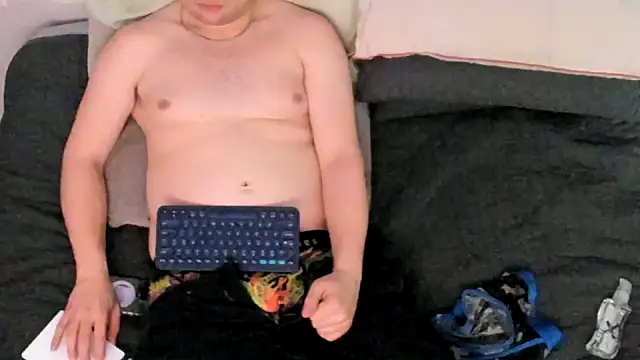 Snapshot of stillwild chatting on February 2026 05:09:02 PM stillwild online show from February 2026 05:09:02 PM