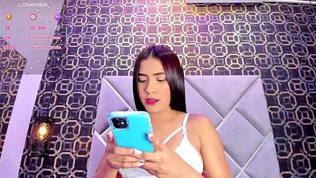 Snapshot of CherryBlossom23 chatting on October 2025 01:39:01 AM CherryBlossom23 online show from October 2025 01:39:01 AM