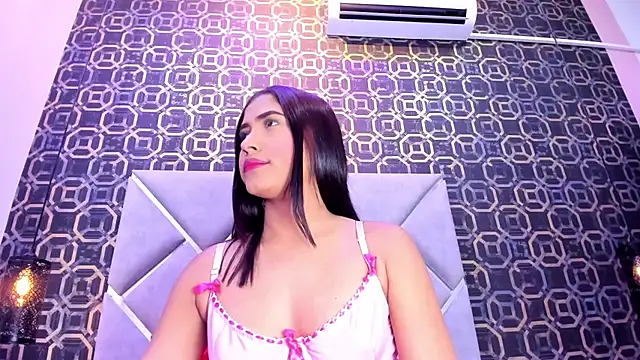 Snapshot of CherryBlossom23 chatting on November 2025 01:44:02 AM CherryBlossom23 online show from November 2025 01:44:02 AM