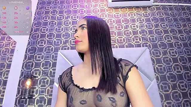 CherryBlossom23 online show from January 2026 01:43:01 AM