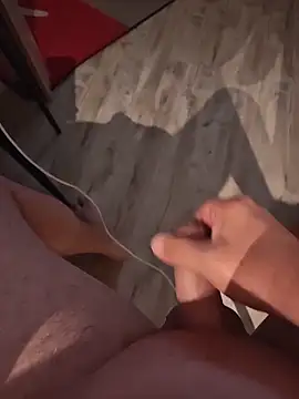 Szeltolo001 online show from October 2025 02:42:02 AM