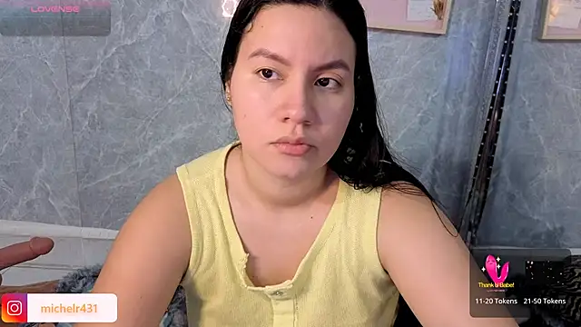 Snapshot of Mia__reys chatting on May 2026 01:08:01 PM Mia reys online show from May 2026 01:08:01 PM