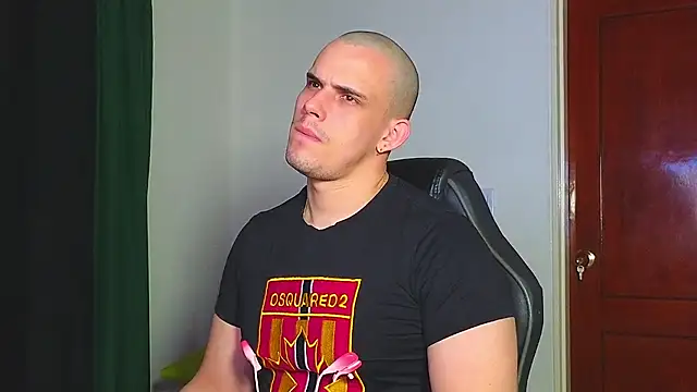 Snapshot of Regansmiths chatting on February 2025 04:37:01 AM Regansmiths online show from February 2025 04:37:01 AM